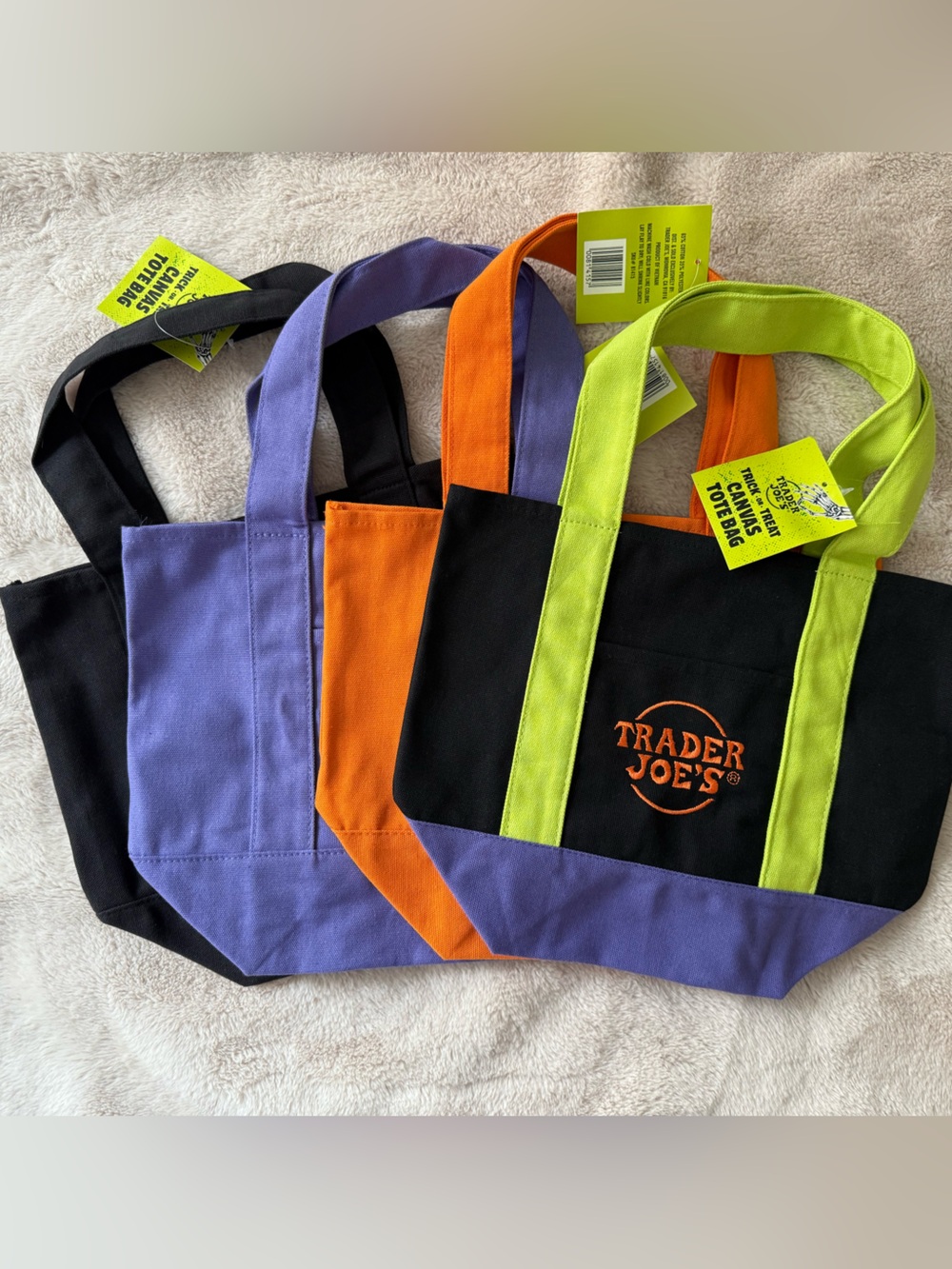 NWT Trader Joe’s Trick-or-Treat Mini Canvas Totes 🎃 {Set of 4}